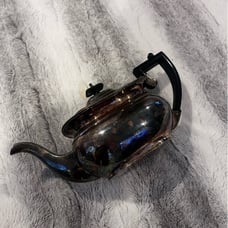 CHELTENHAM & CO ENGLISH TEAPOT Plated teapot made in Sheffield England