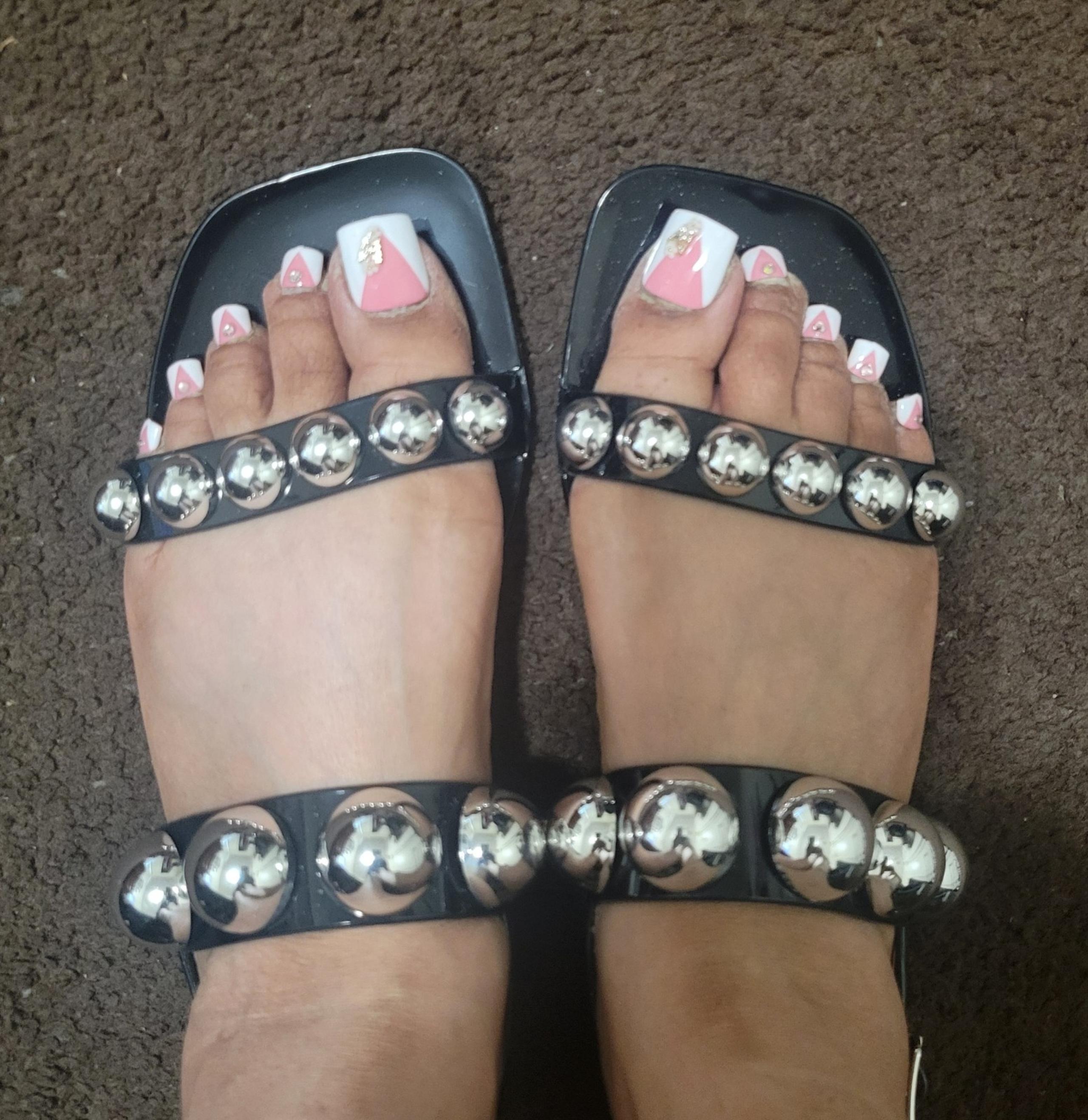 Jeffrey Campbell Gum-Drop Studded Jelly Sandals NWOB (PLEASE READ DESCRIPTION)