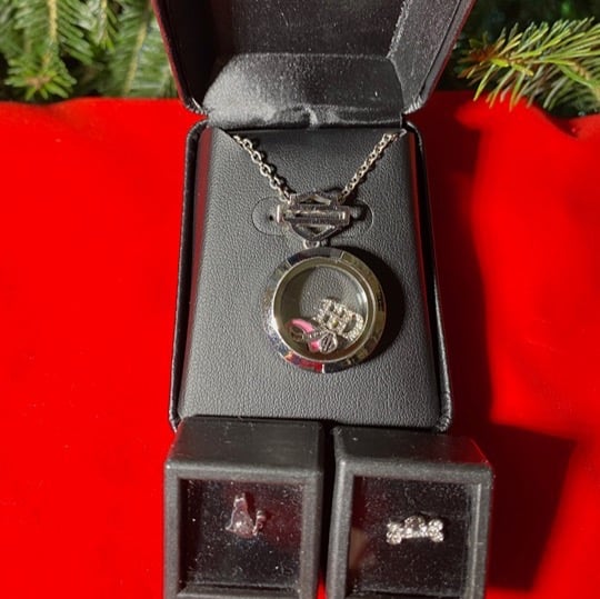 Harley Davidson Milestone Floating Locket Necklace With 4 Charms