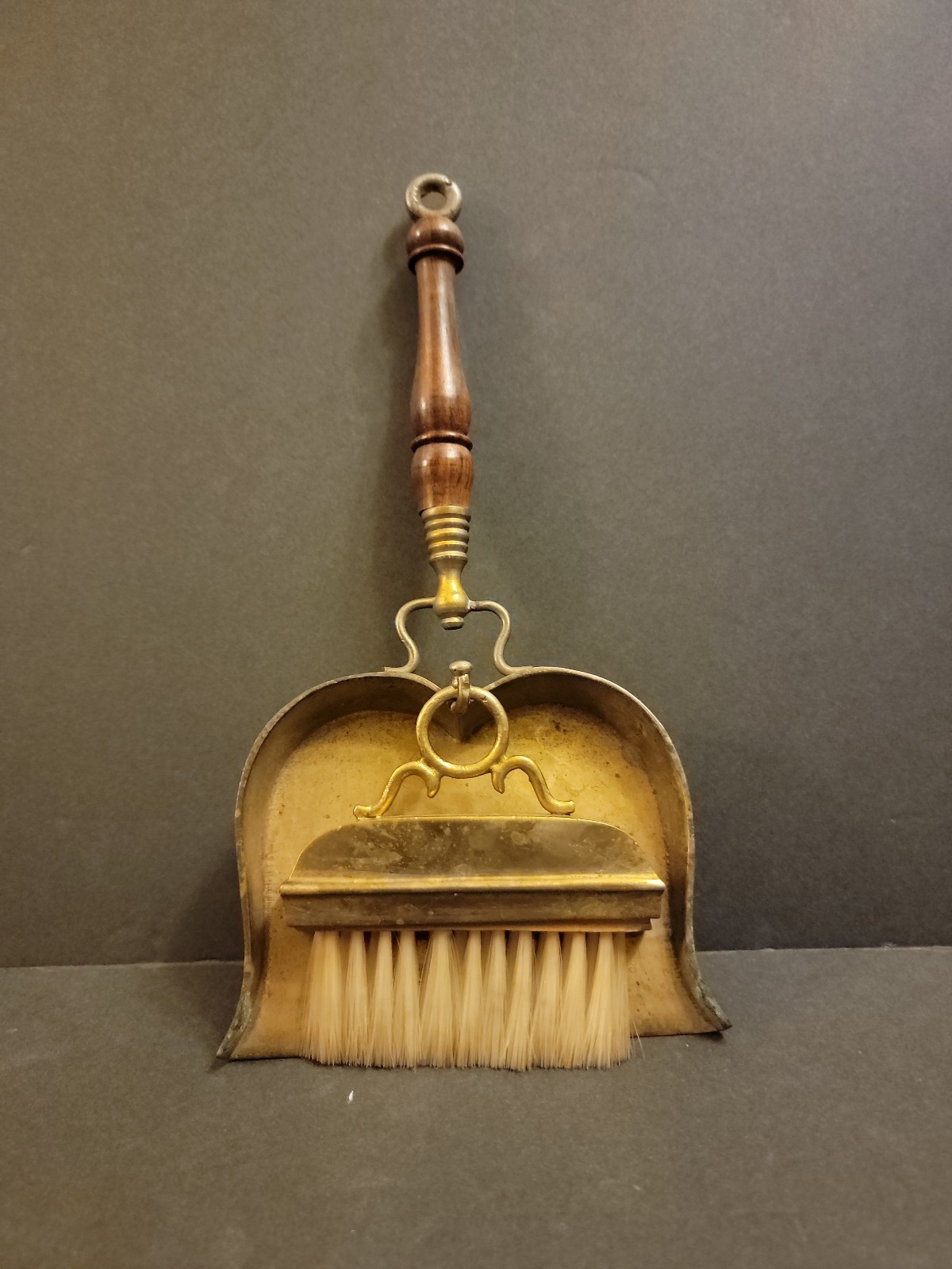 Vintage Brass Crumb Sweeper Set crumb pan and brush BRASS VINTAGE