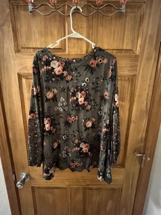 green flower blouse