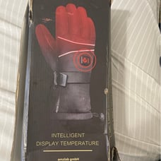 HEATED GLOVES