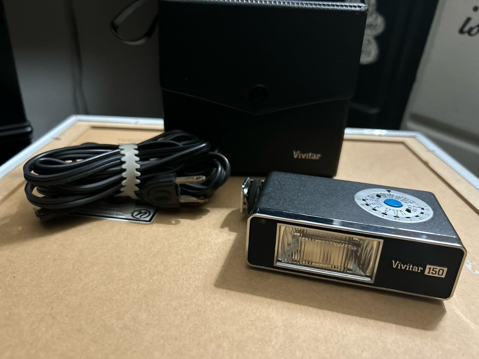 vivitar 150 camera- vintage- excellent condition
