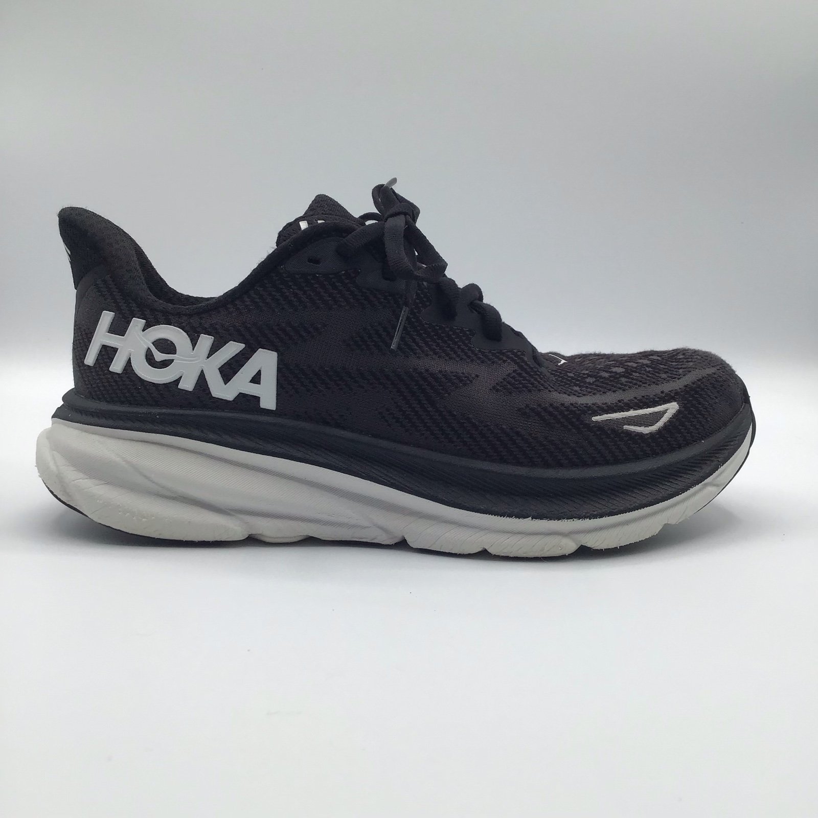 Hoka one one clifton 9 black white running shoes sneakers 1127896 BWHT Women 7.5