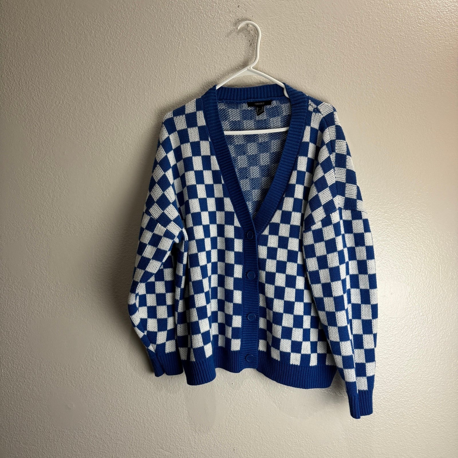 Forever 21 Vintage Checkered Sweater Size Medium