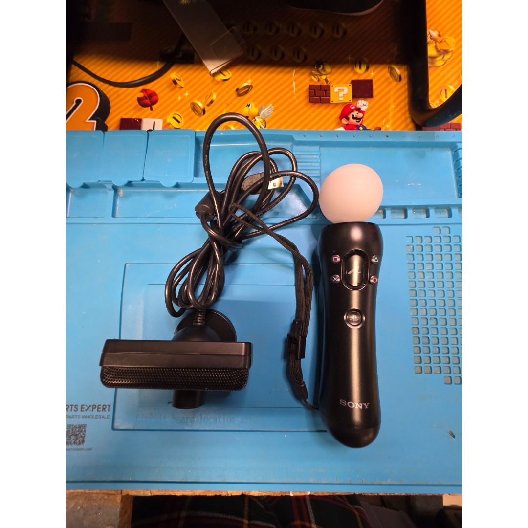 PlayStation 3 Move Controller + Playstation 3 Eye Camera