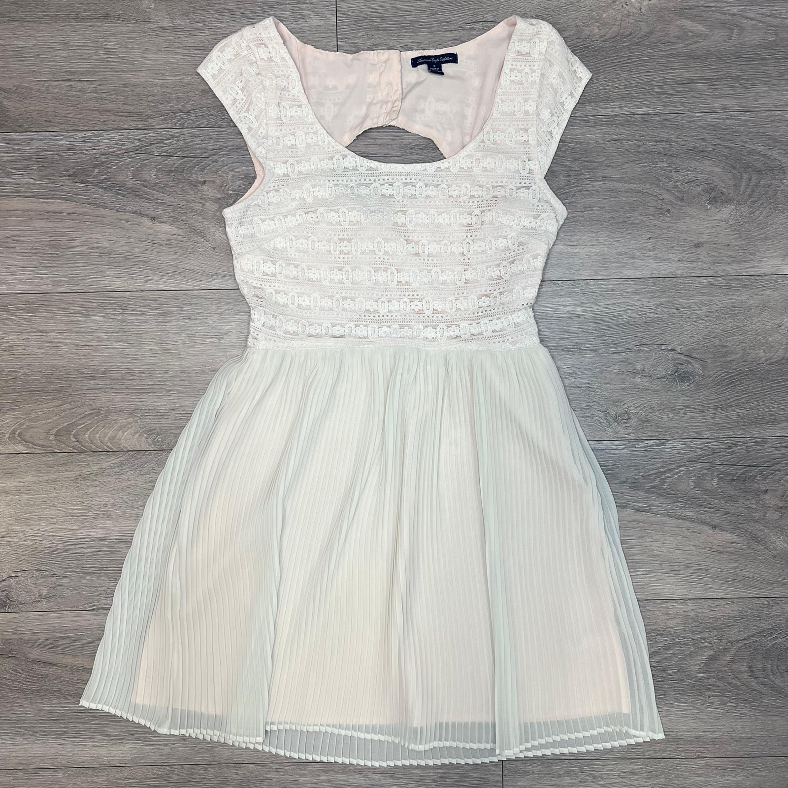 American Eagle Pink Ivory Lace Pleated Flow Back Window Midi Dress Size 0