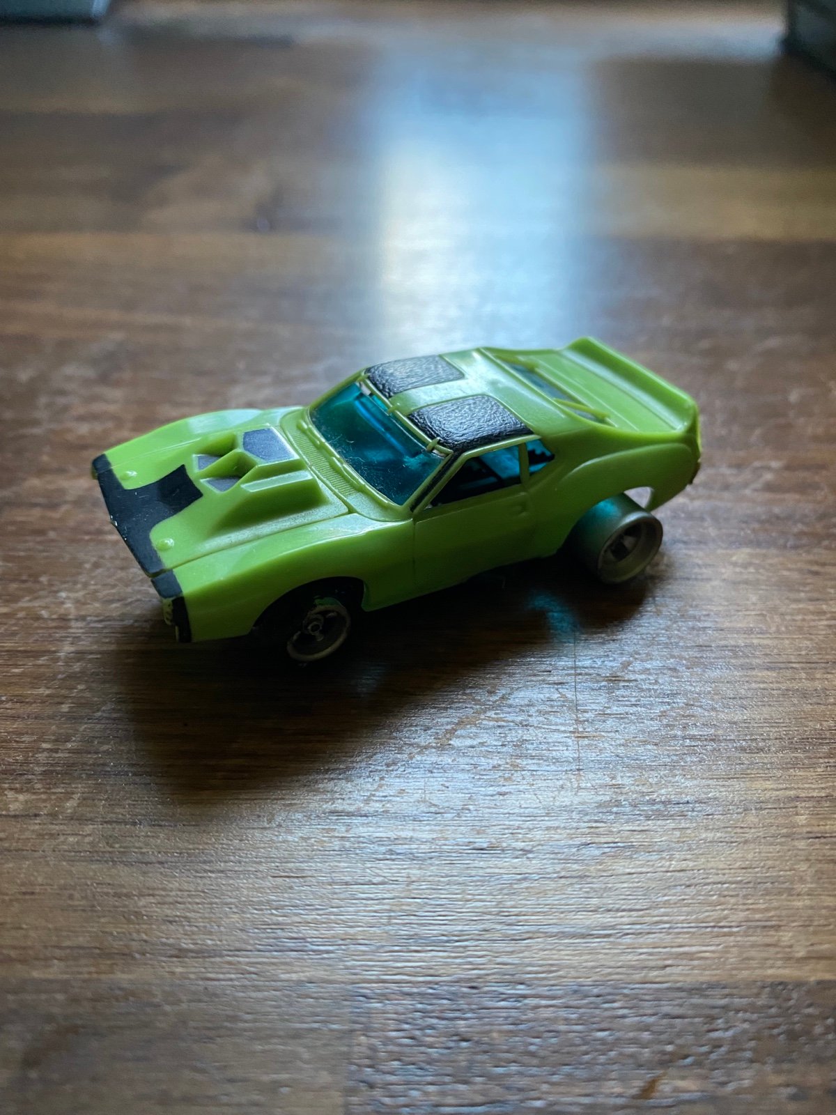 Slot car