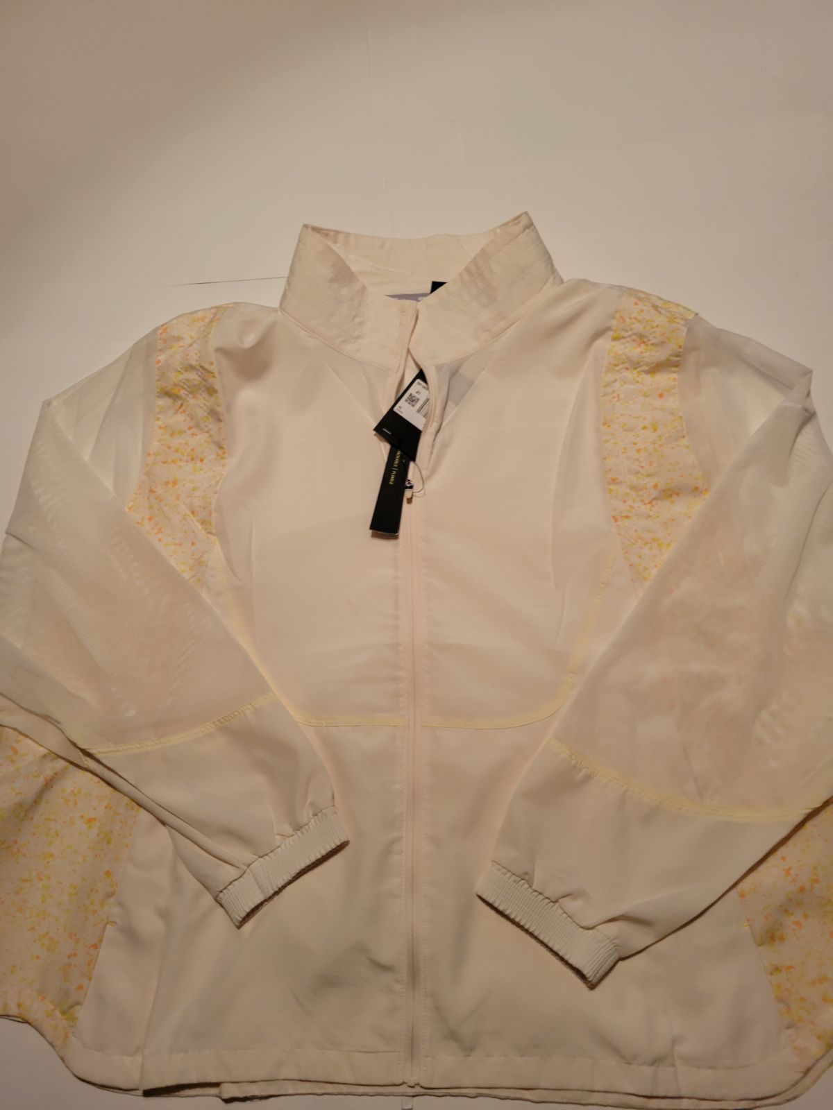 Women's Running Jacket (Plus Size) Nike Essential White 3X