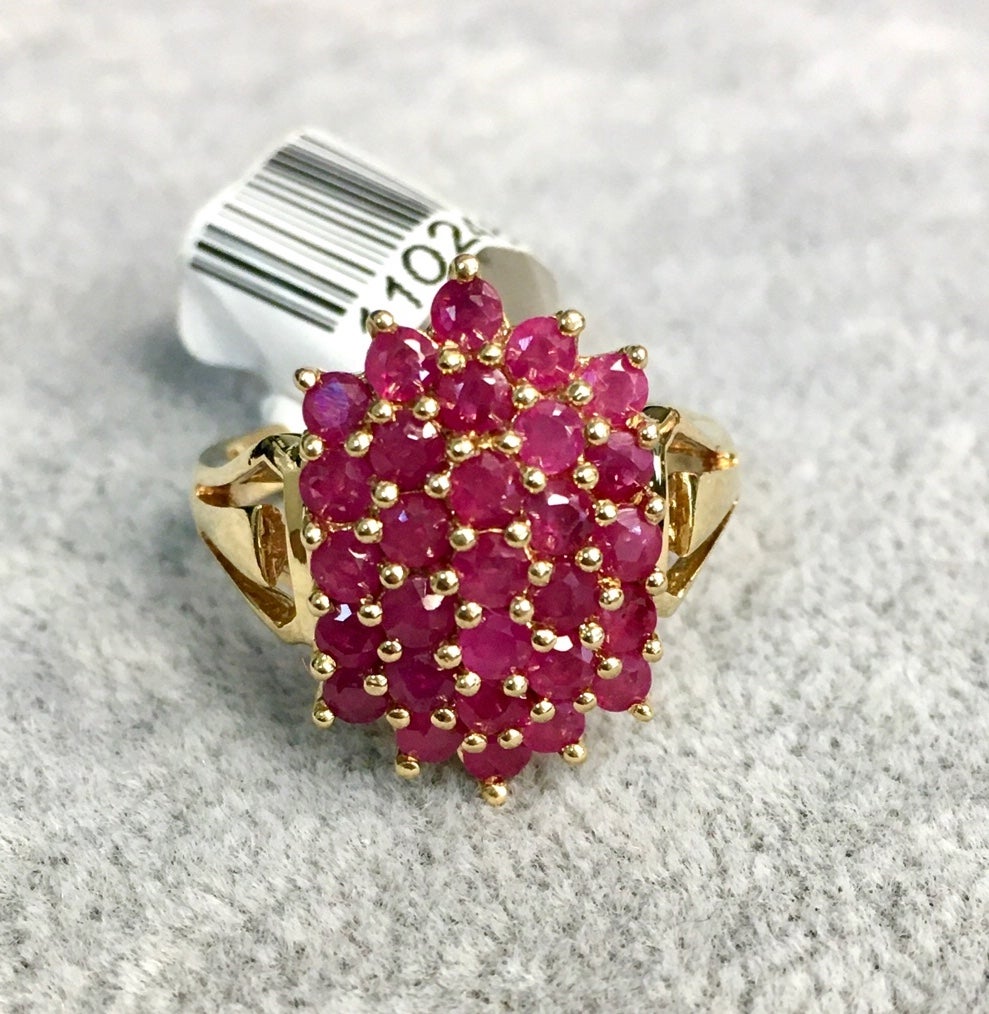 14k gold ruby cluster ring SZ6 band 4.6grams