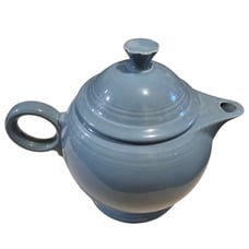 Fiesta Periwinkle Blue Retired Color Teapot and Lid Vintage Color 40 Oz.