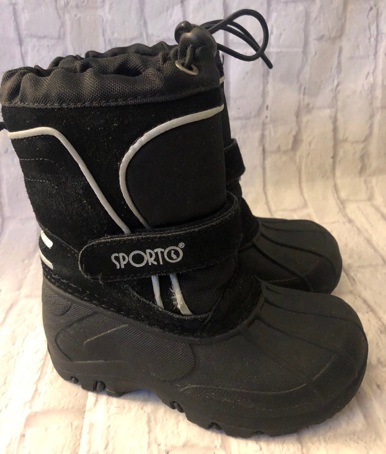 Sporto size 7-8 black leather Snow Boots