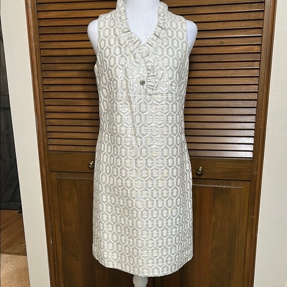 Tommy Hilfiger Stunning White/Silver Metallic Sheath Dress Ruffle V-Neck Size S