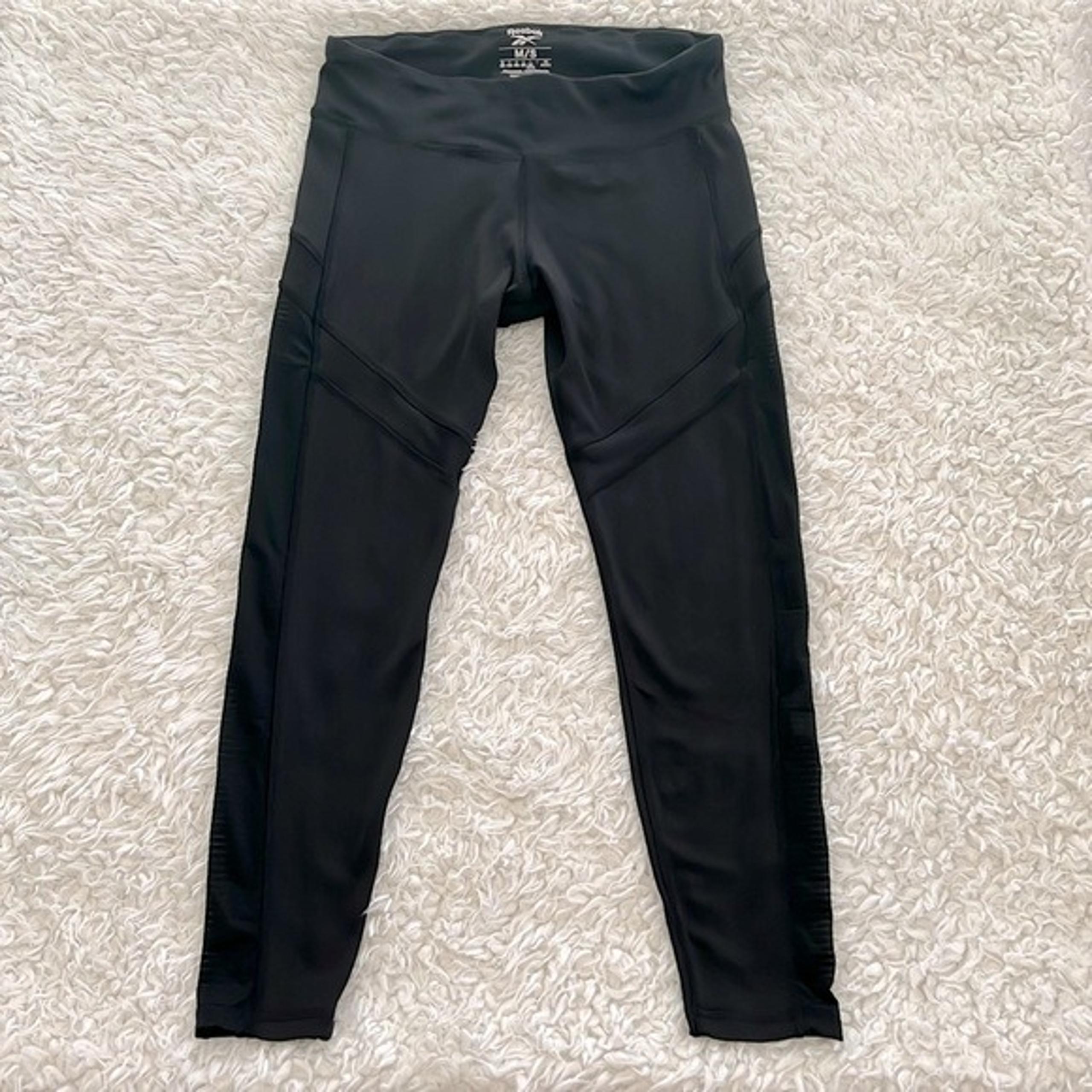Reebok Leggings Activewear Workout Gym Size Medium Short Womens Running