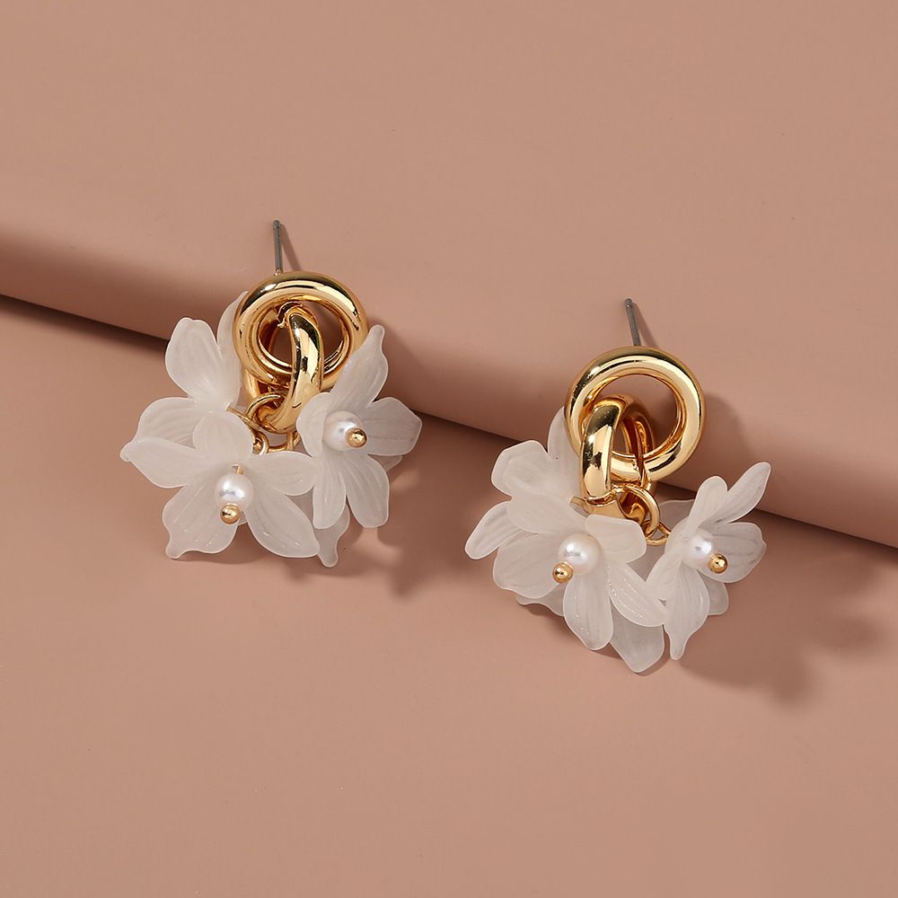 European and American earrings ins Small fresh fashionable and versatile earring