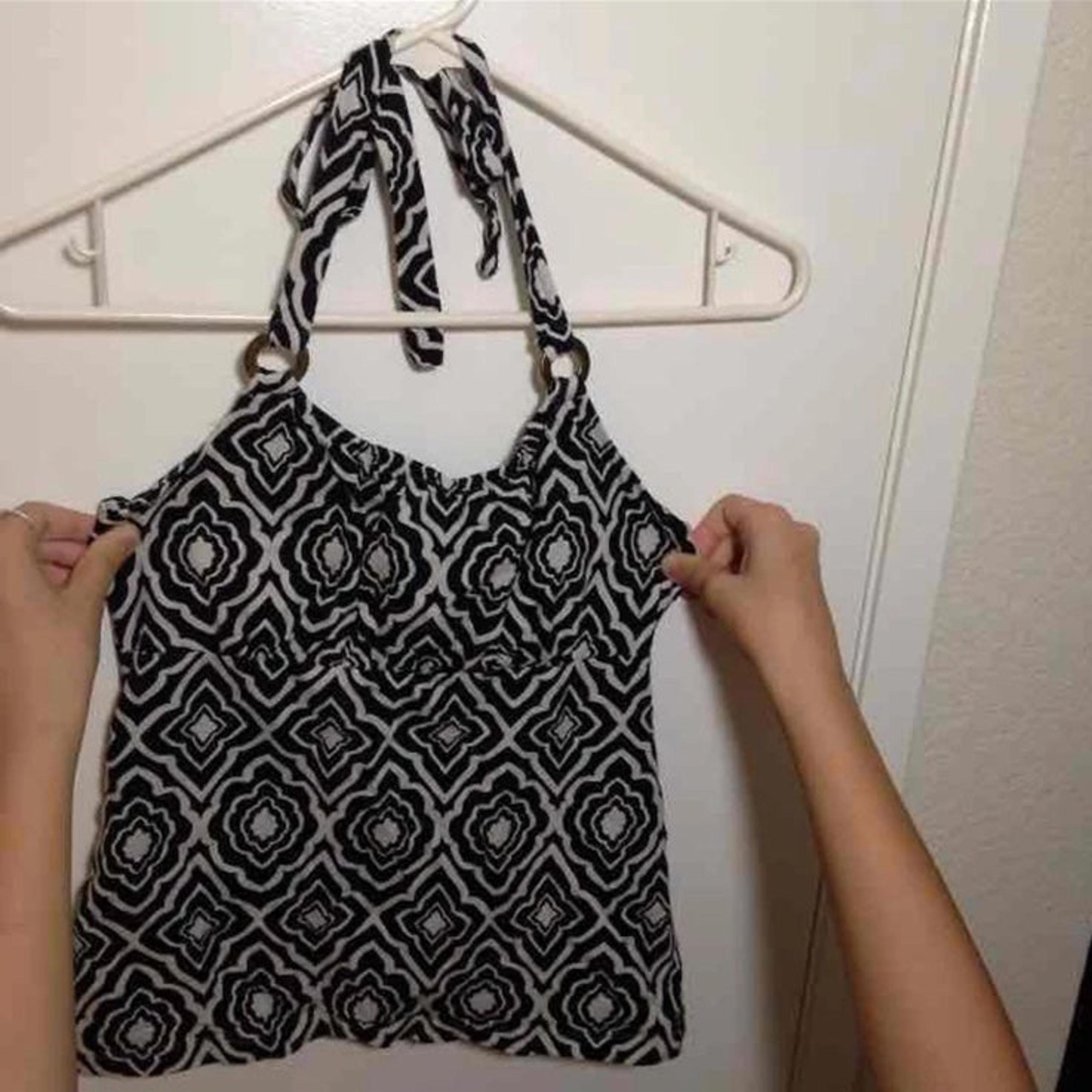 Banana Republic Halter Tank ~ Petite Small