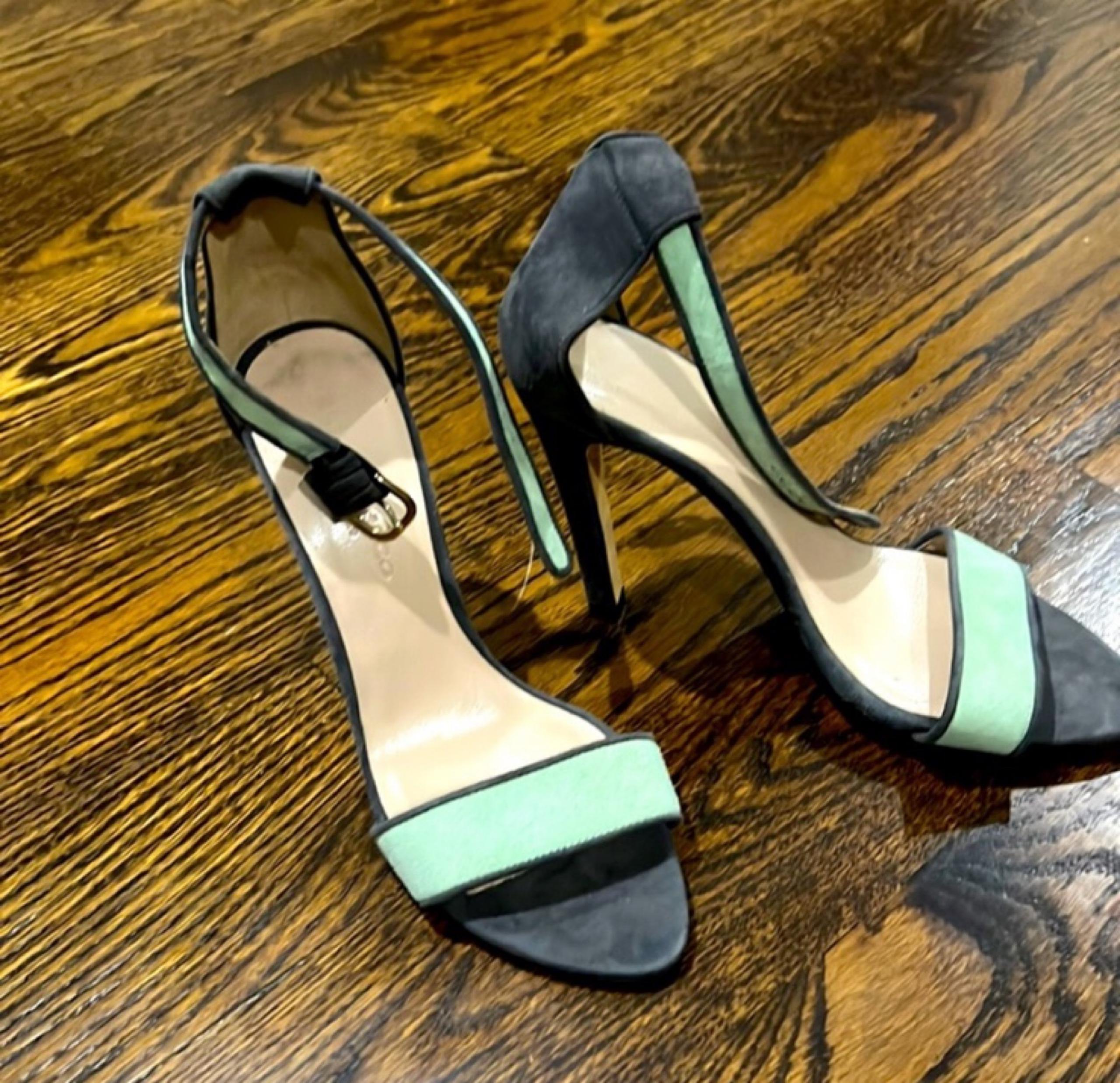 Club Monaco ankle strap suede sandals