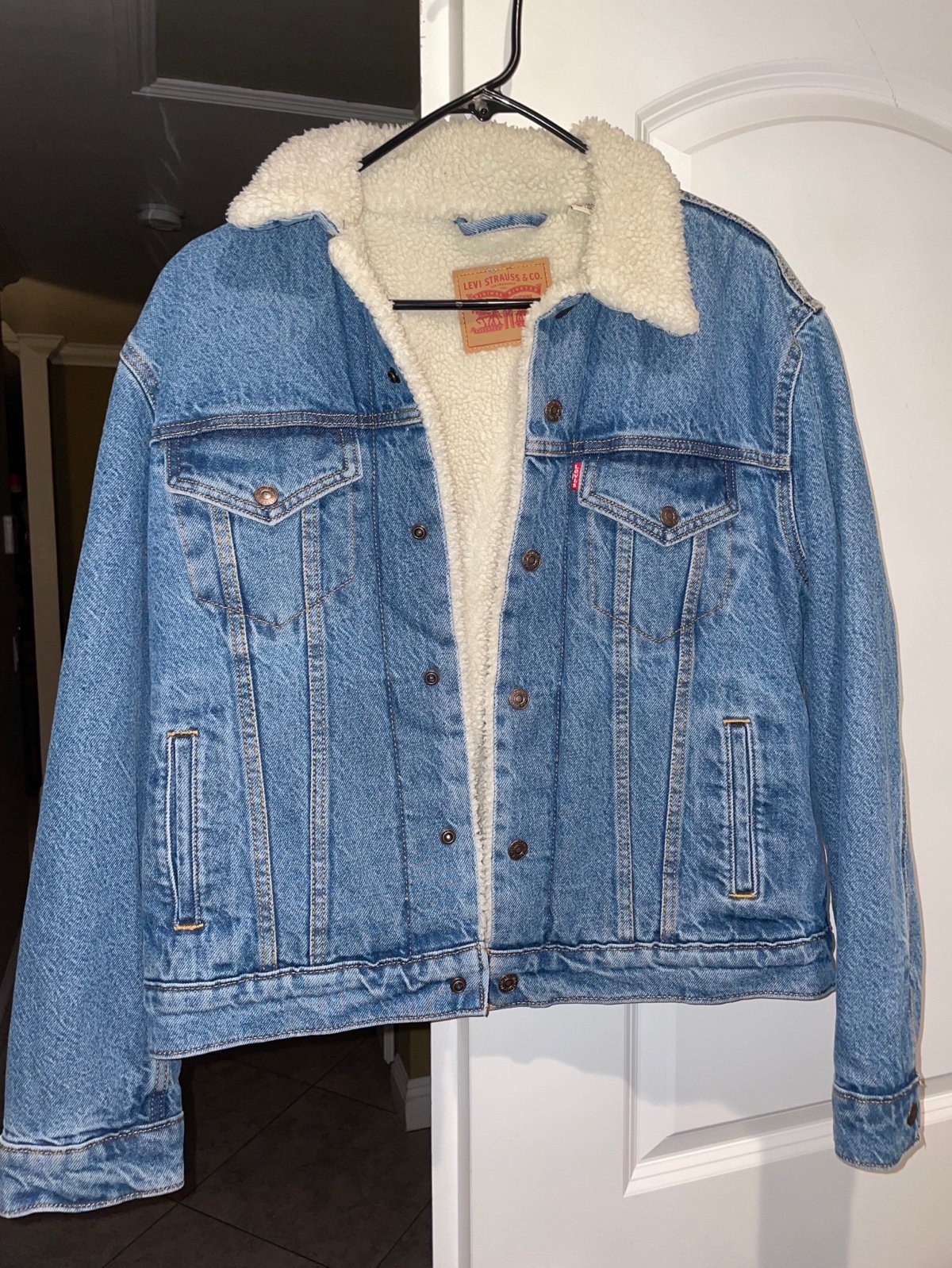 Levi’s sherpa trucker Jean Jacket