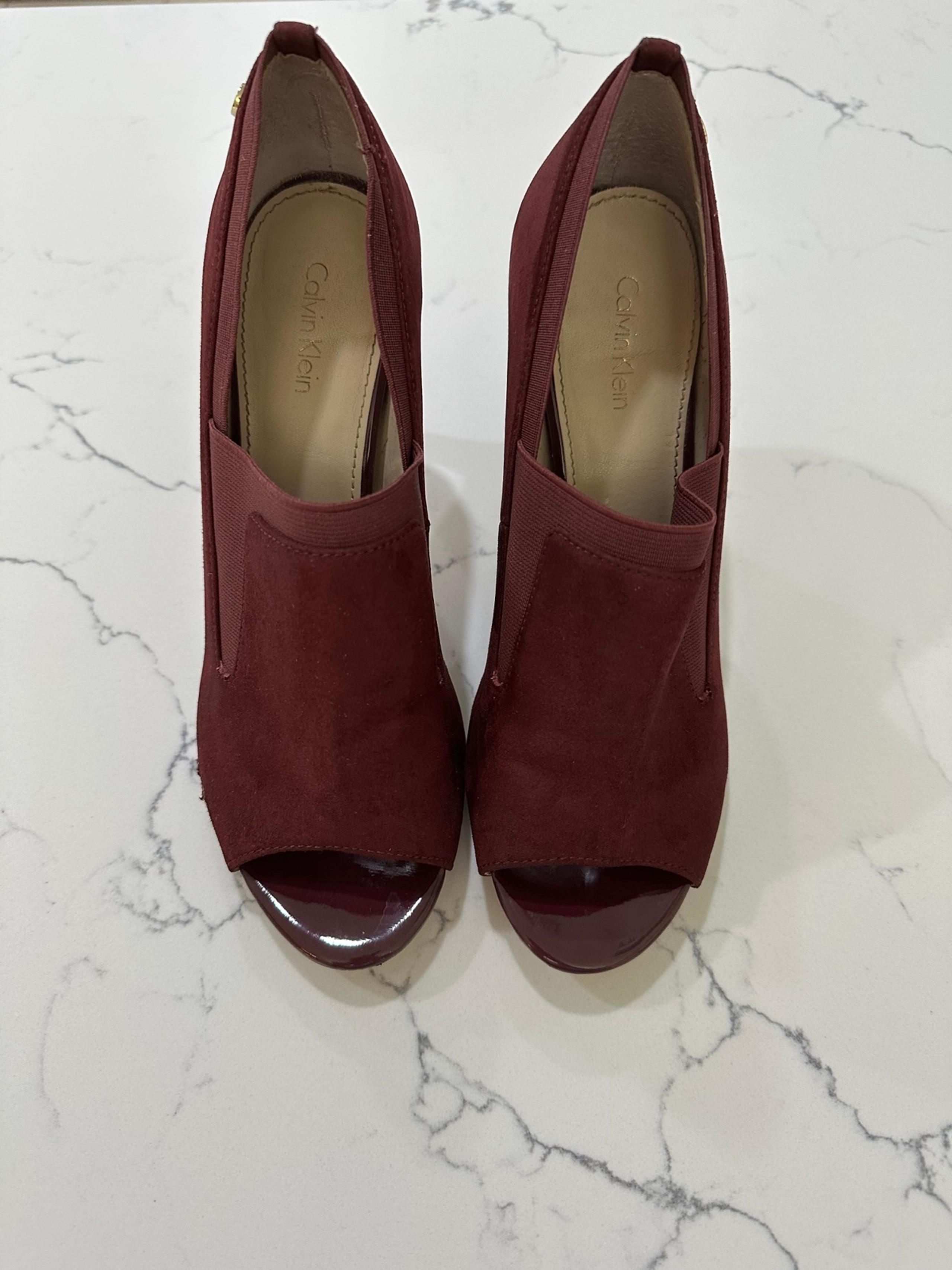 Calvin Klein Suede Women's Burgundy Peep Toe Heels Size 8.5
