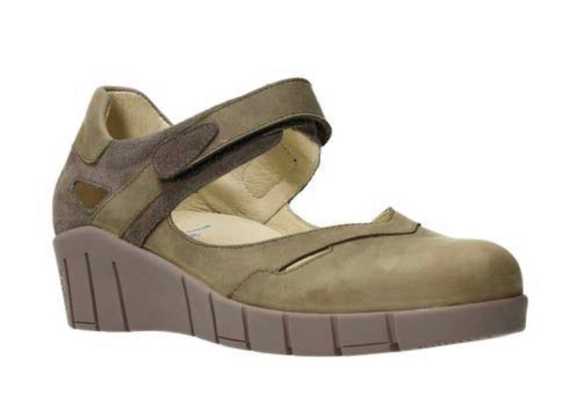 WOLKY CHARLOTTE MARY JANE WEDGE SIZE 41