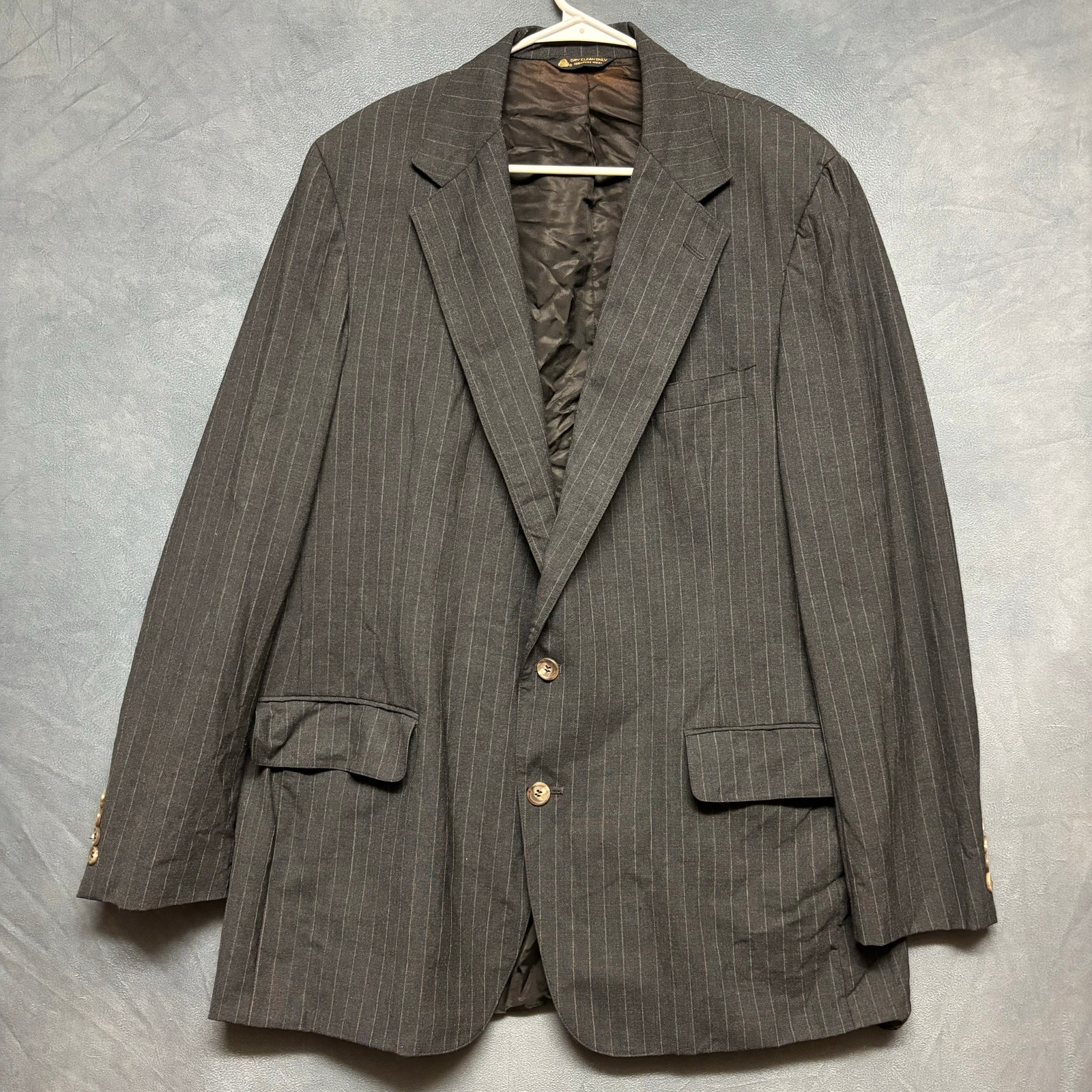 Patrick James Pin Stripe Blazer Jacket 44R 2 Buttons 100% Pure Wool Professional