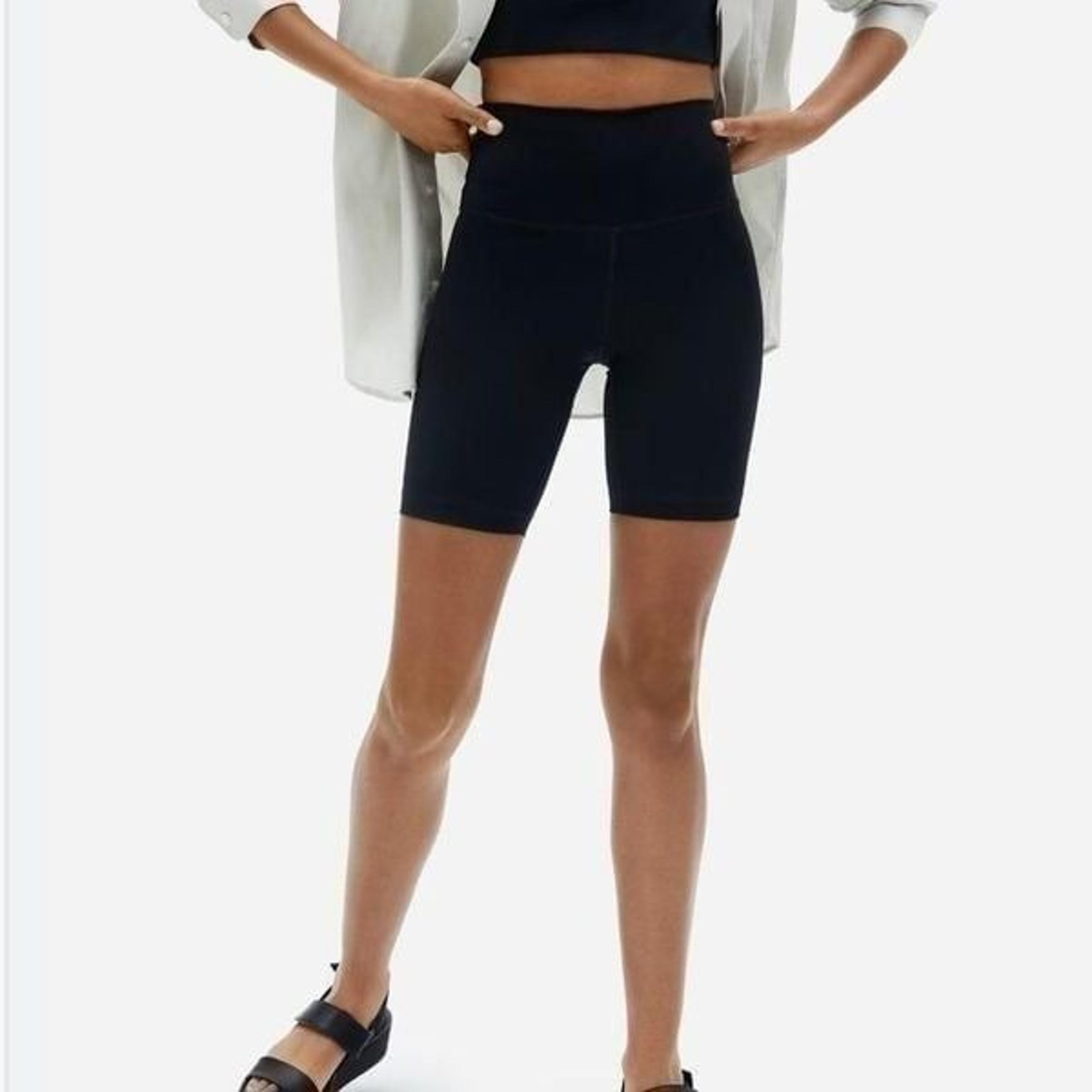 NWT Everlane The Perform Bike Shorts in Black Size M