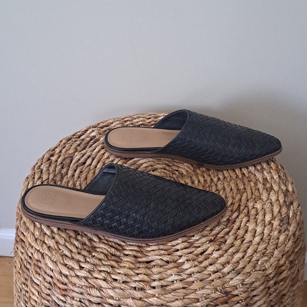 Marc Fisher Womens Garren Pointed Toe Black Woven Leather Mule Slides Size 9