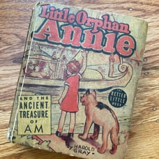 Little Orphan Annie and The Ancient Treasure of AM - Little Book. 1939