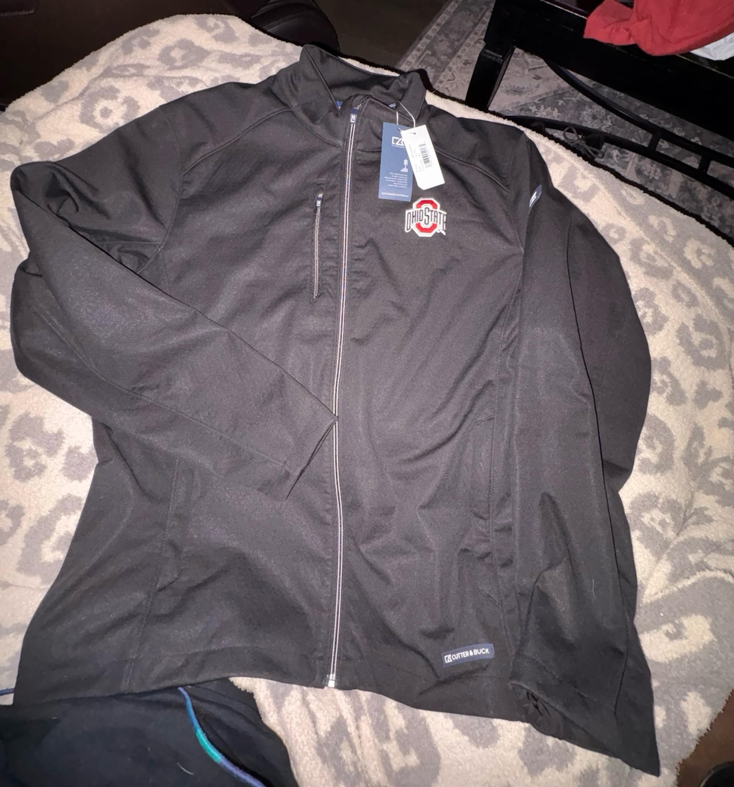 NEW men’s SIZE XL Ohio State Buckeyes Cutter and Buck black jacket.