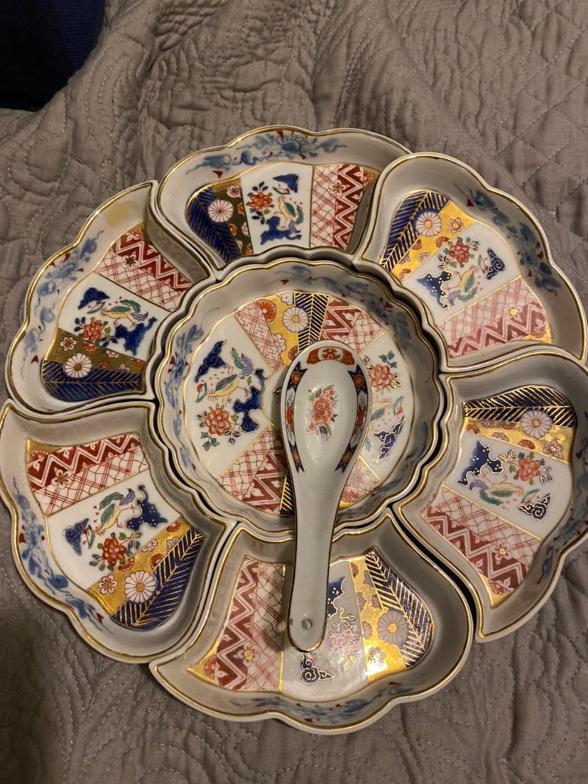 Serving tray