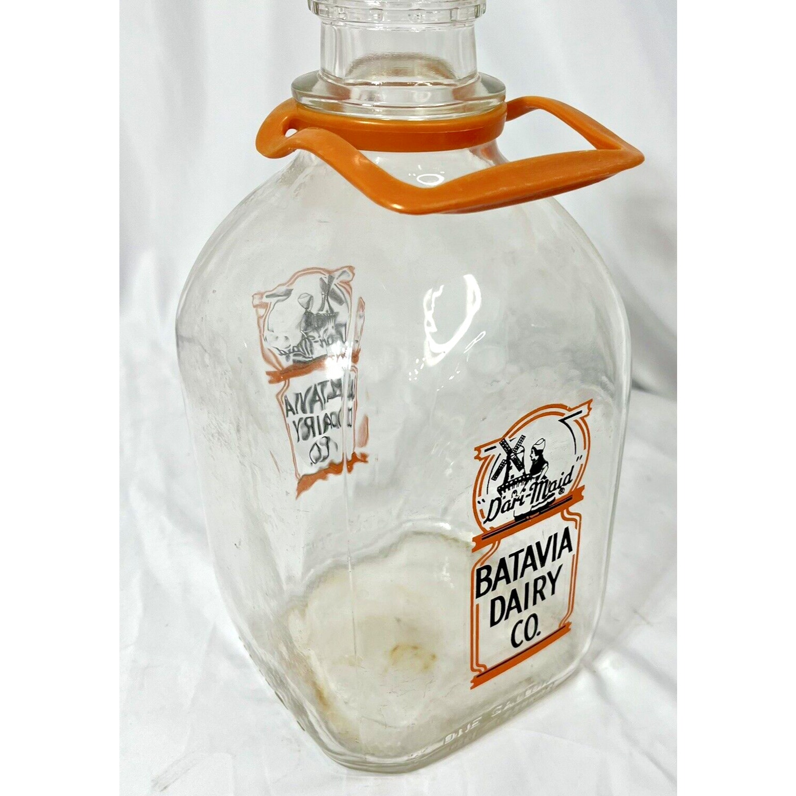 Vintage Batavia Dairy Co Illinois Dari-Maid Painted One Gallon Glass Milk Bottle