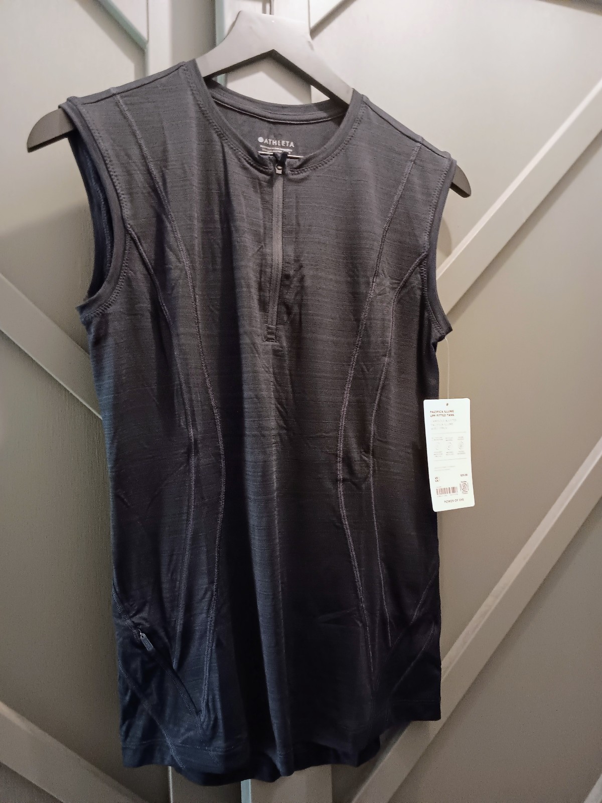 Athleta Pacifica Illume UPF Fitted Tank Navy Size Small