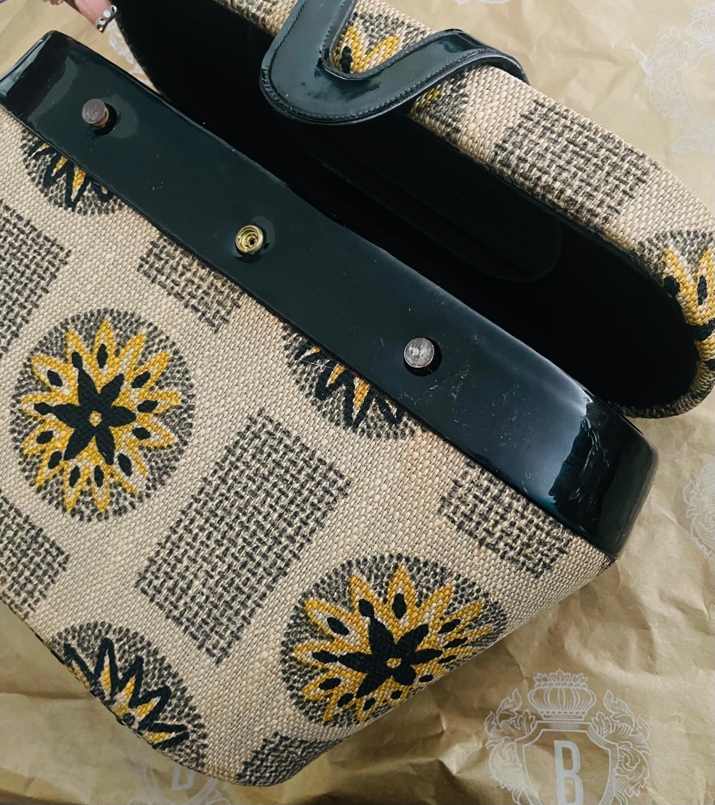 FREE SHIPPING! — GORGEOUS VINTAGE RONAY PURSE CASE w/ MIRROR