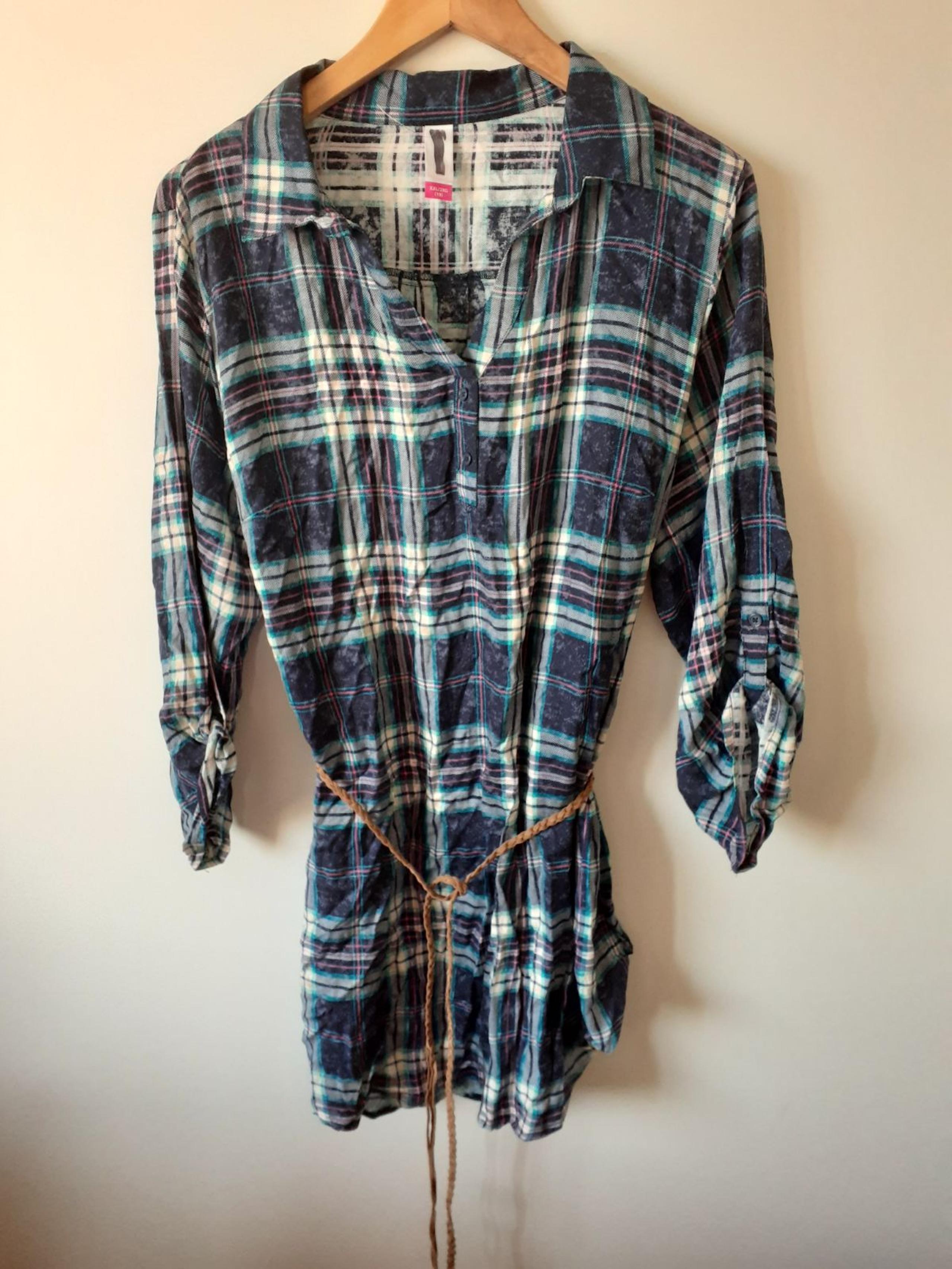 No boundaries plaid tunic top XXL