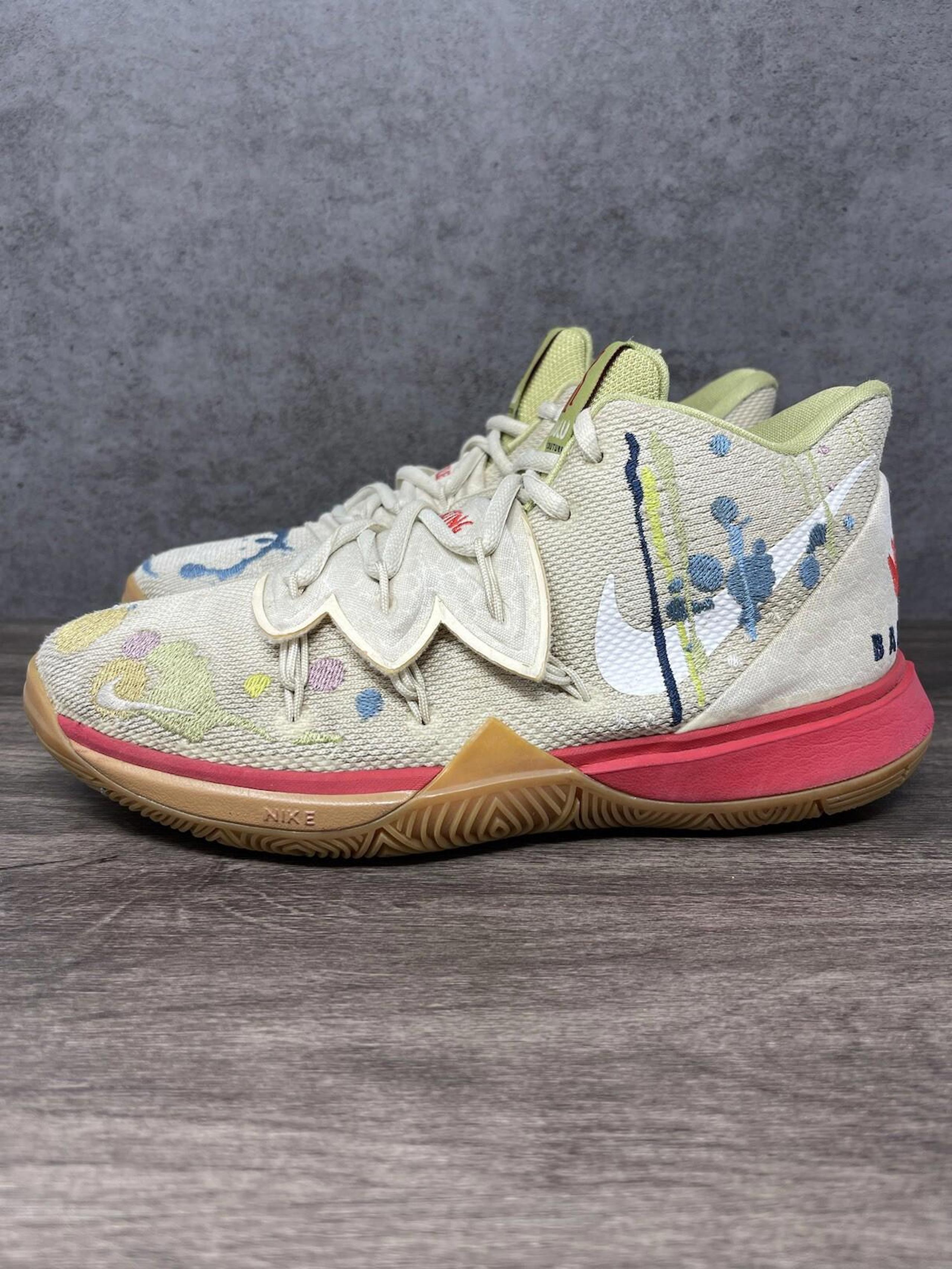 Nike Kyrie 5 GS Size 6Y / 7.5 Wmns Bandulu Splatter Embroidered Red Brown CQ4326