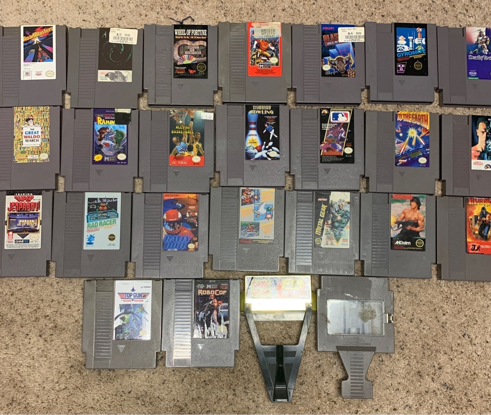 Nintendo NES console bundle w/23 games