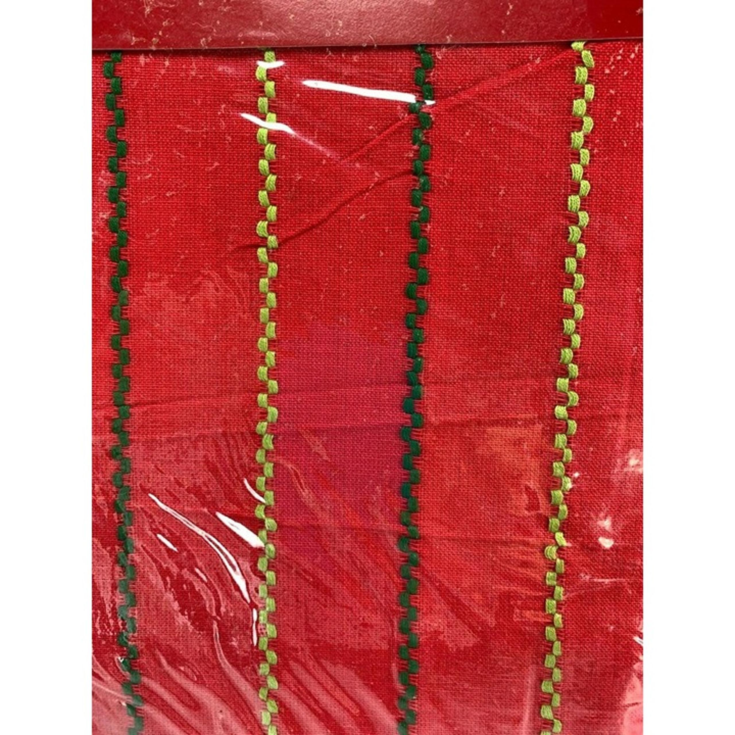 Holiday Tablecloth Red Green Cotton 60 X 84" UNUSED 32067