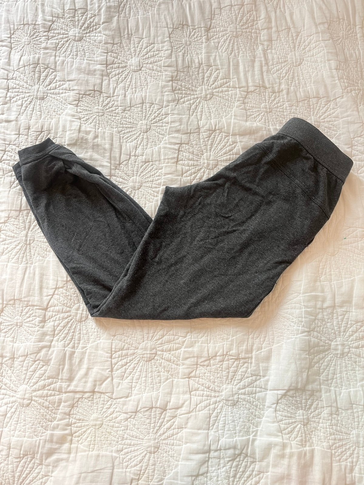 Lululemon Twisted & Tucked Pant 25 in Black