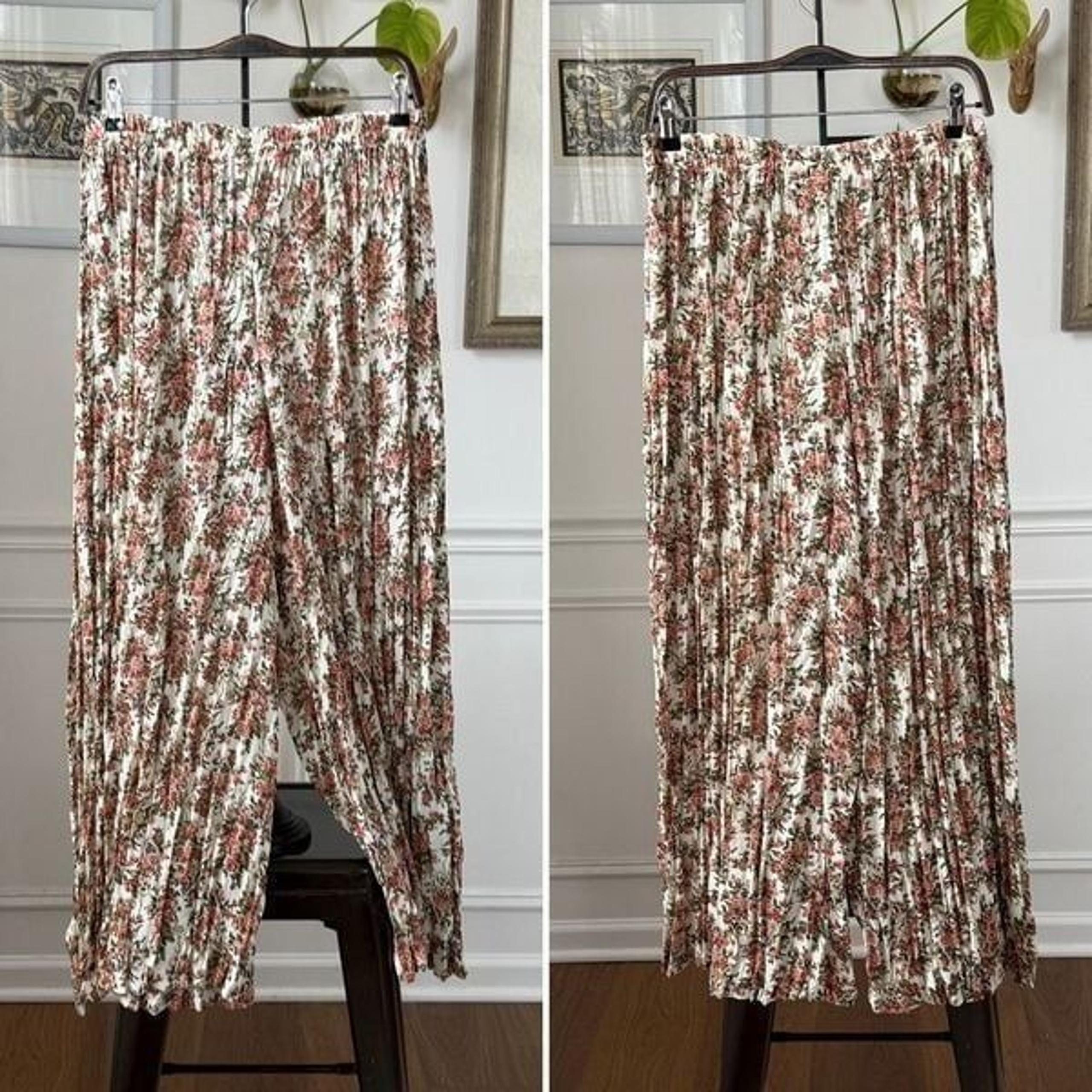 Vintage 90s M.J. Carroll Broomstick Palazzo Pants Floral Chiffon S
