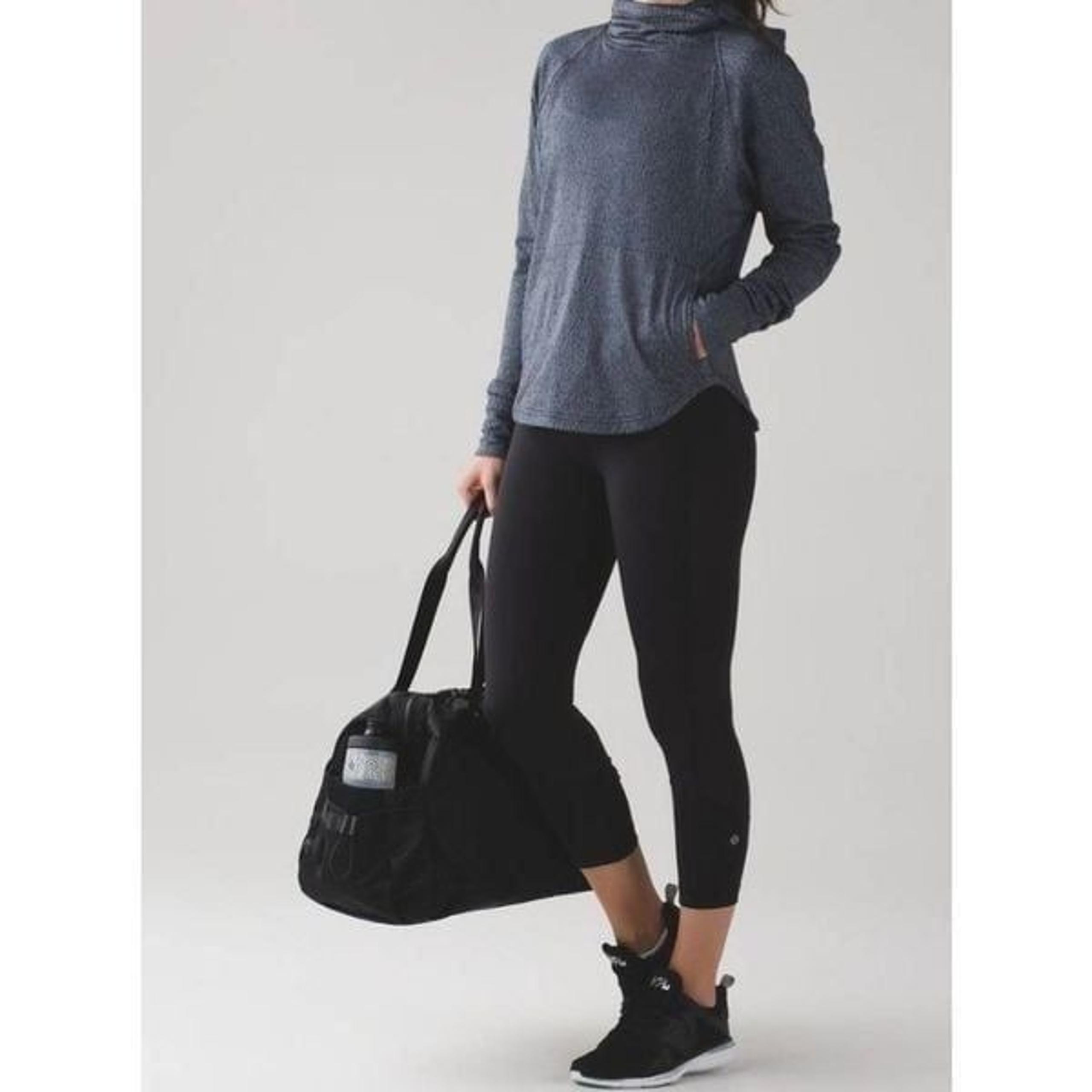 LULULEMON ATHLETICA Pick Up The Pace Long Sleeve Size 8-10