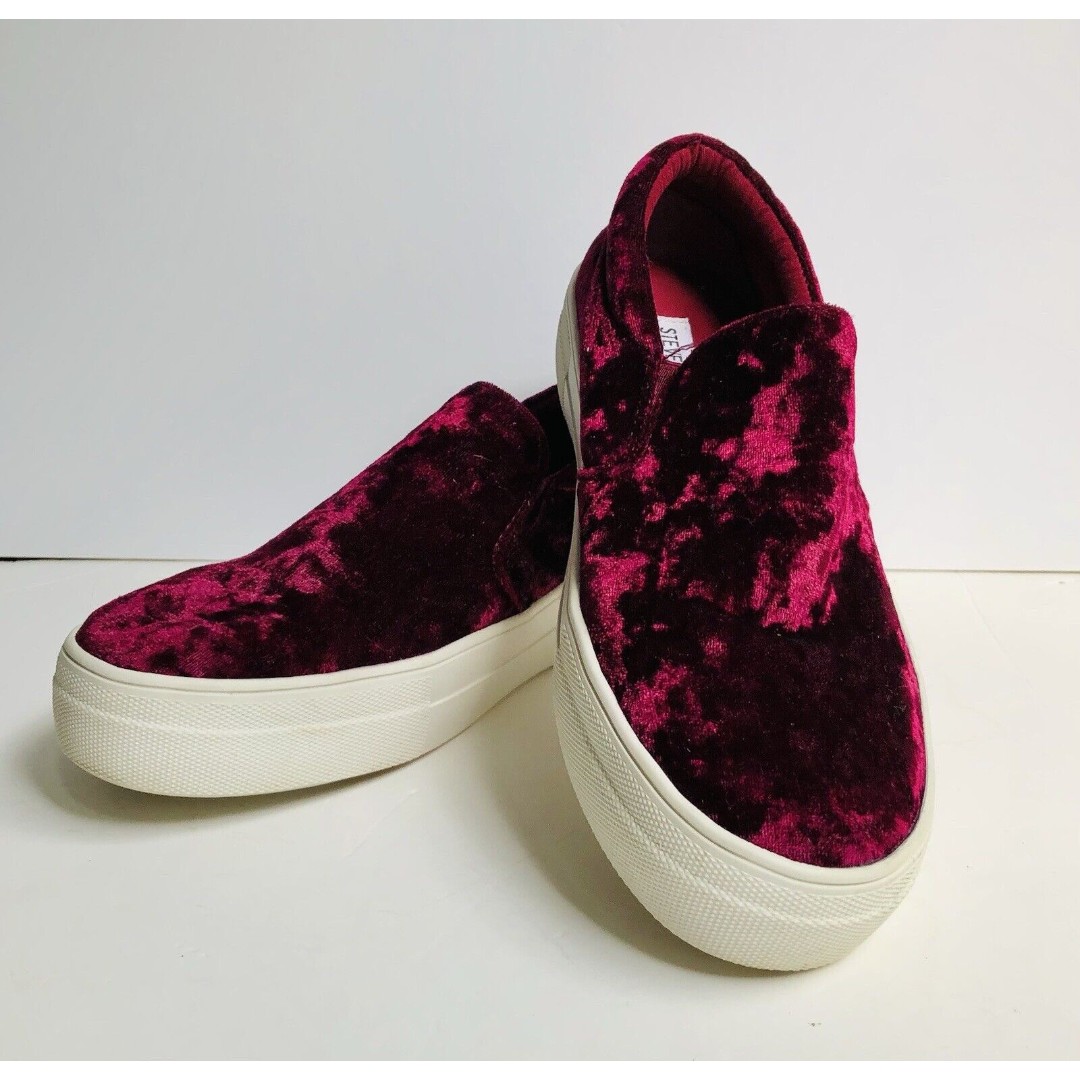Steve Madden Sneakers Women GEMA Size 6.5 M Burgandy Velvet Slip on Shoes