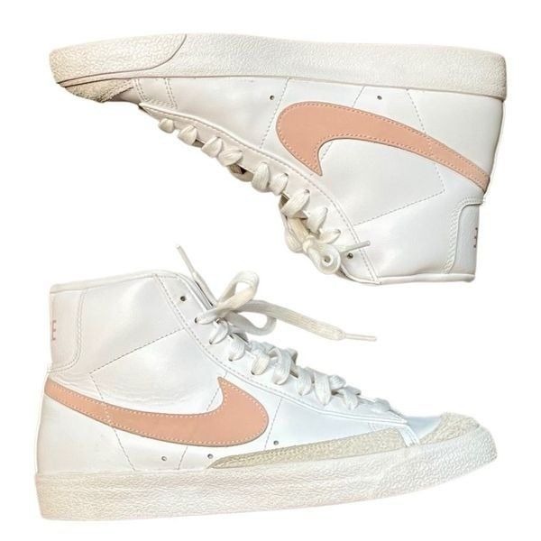 Nike Sport Shoes Blazer Mid 77 Summit White Vintage Pink High Tops 9
