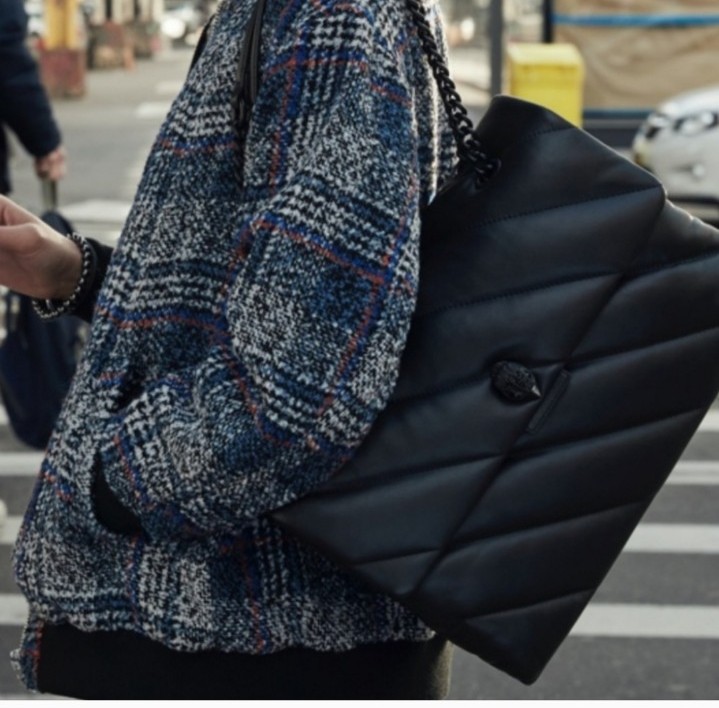 Kensington XXL Soho Drench Leather Shoulder Bag