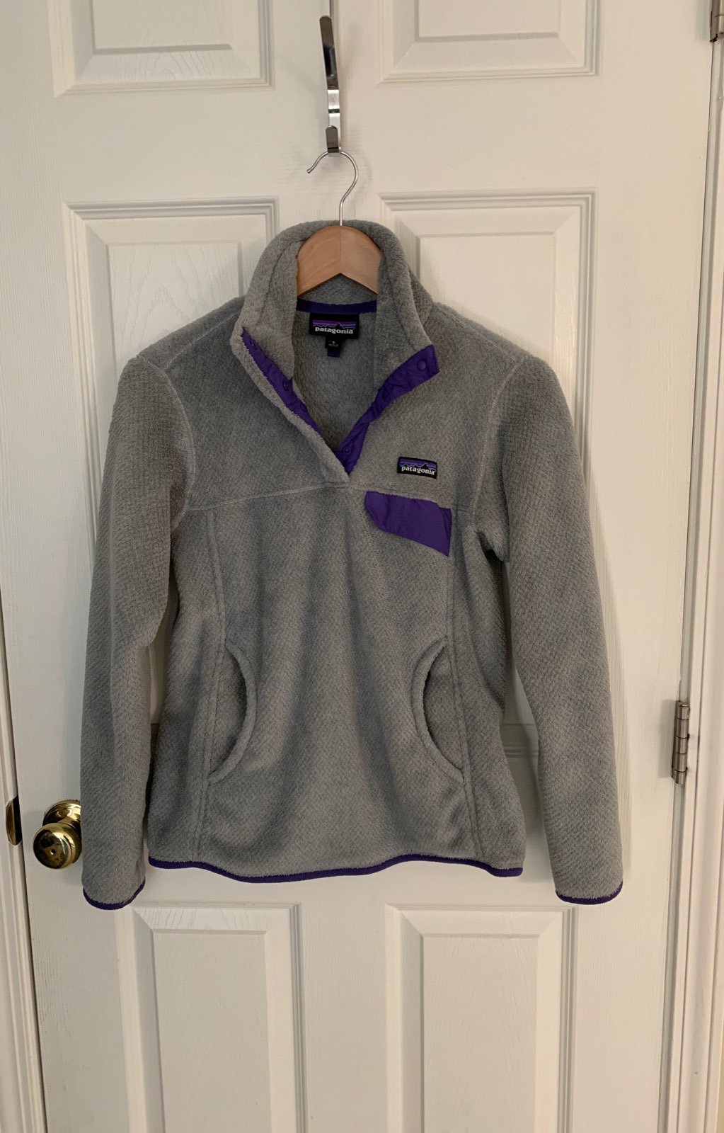 Patagonia pullover, size S