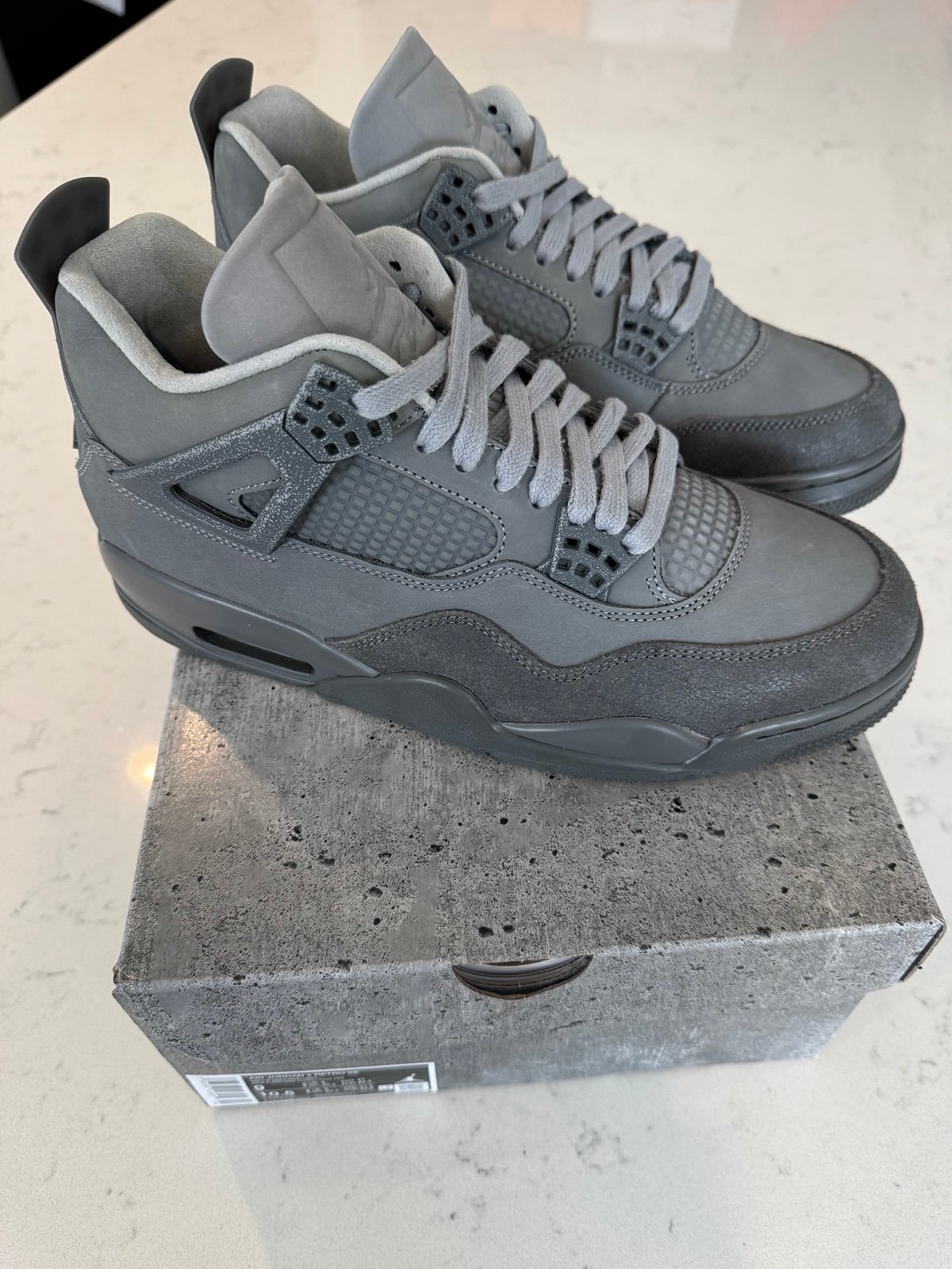 Air Jordan 4