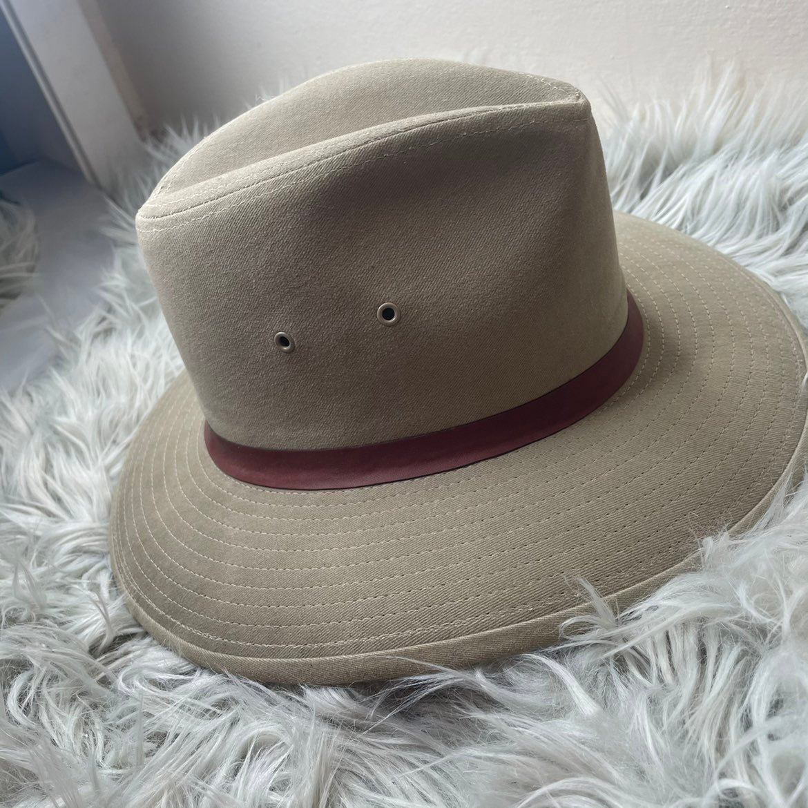 Stetson tan hat leather trim small