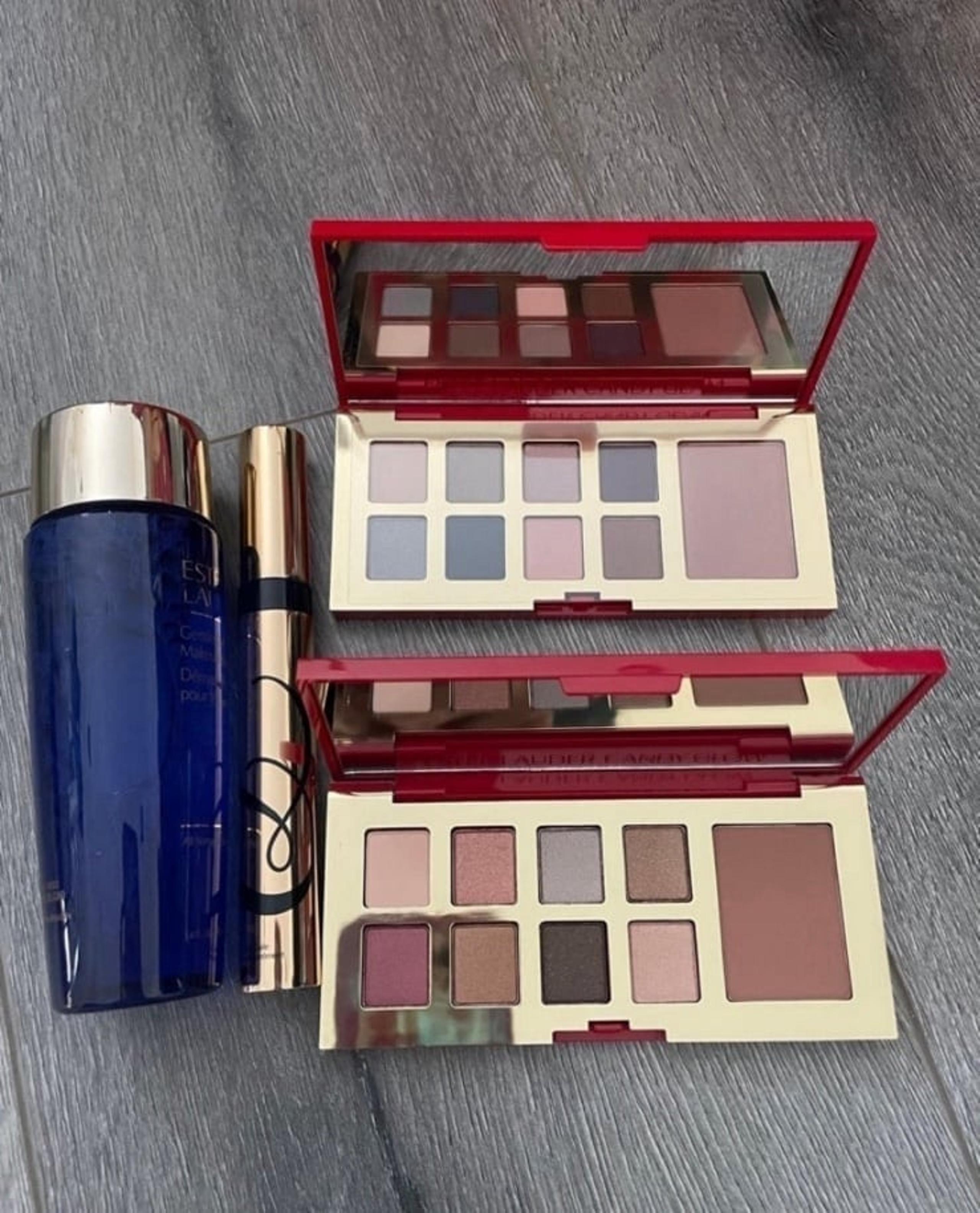 4 sets of Estee Lauder Makeup set