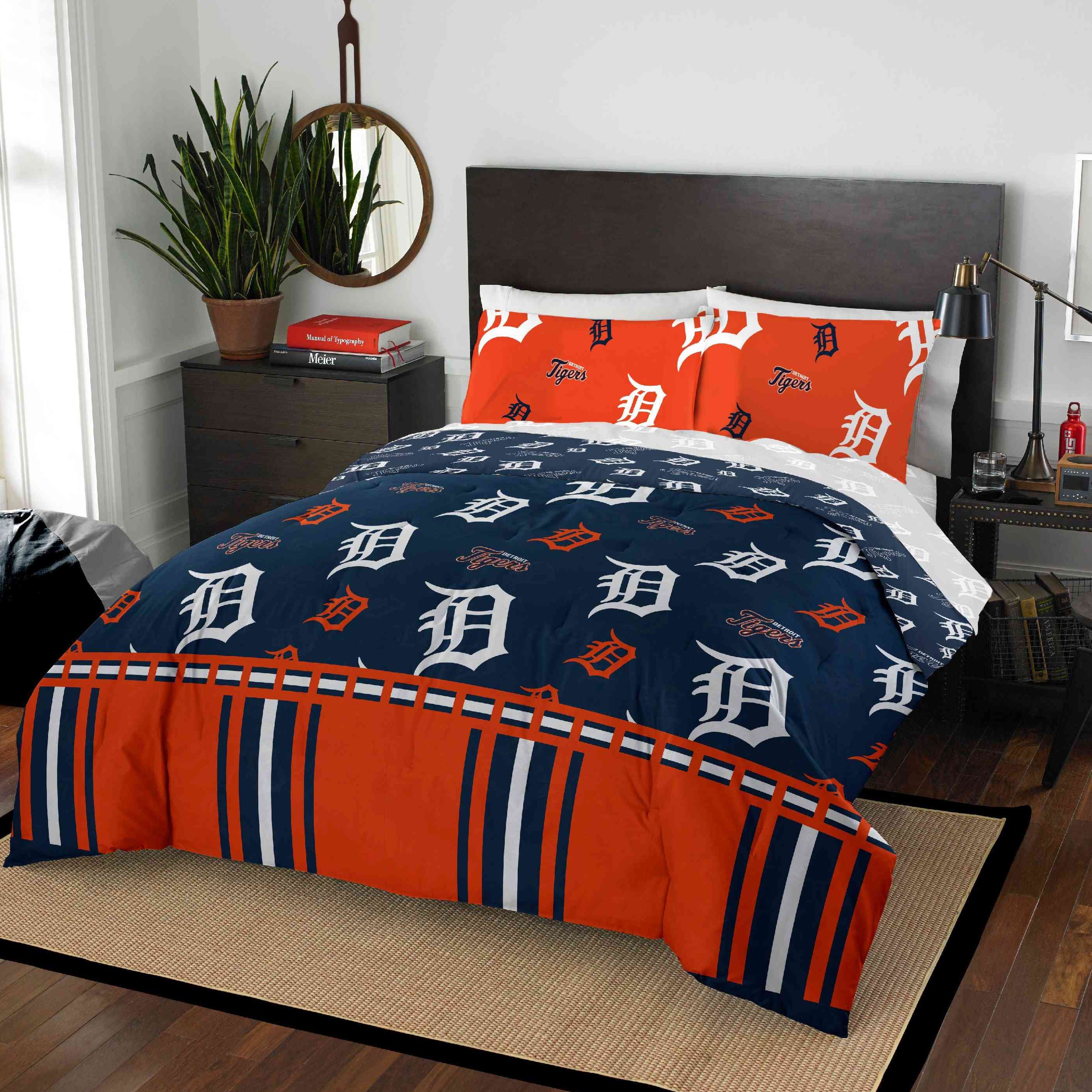 Detroit Tigers Bed in Bag Comforter Set - Assorted Size