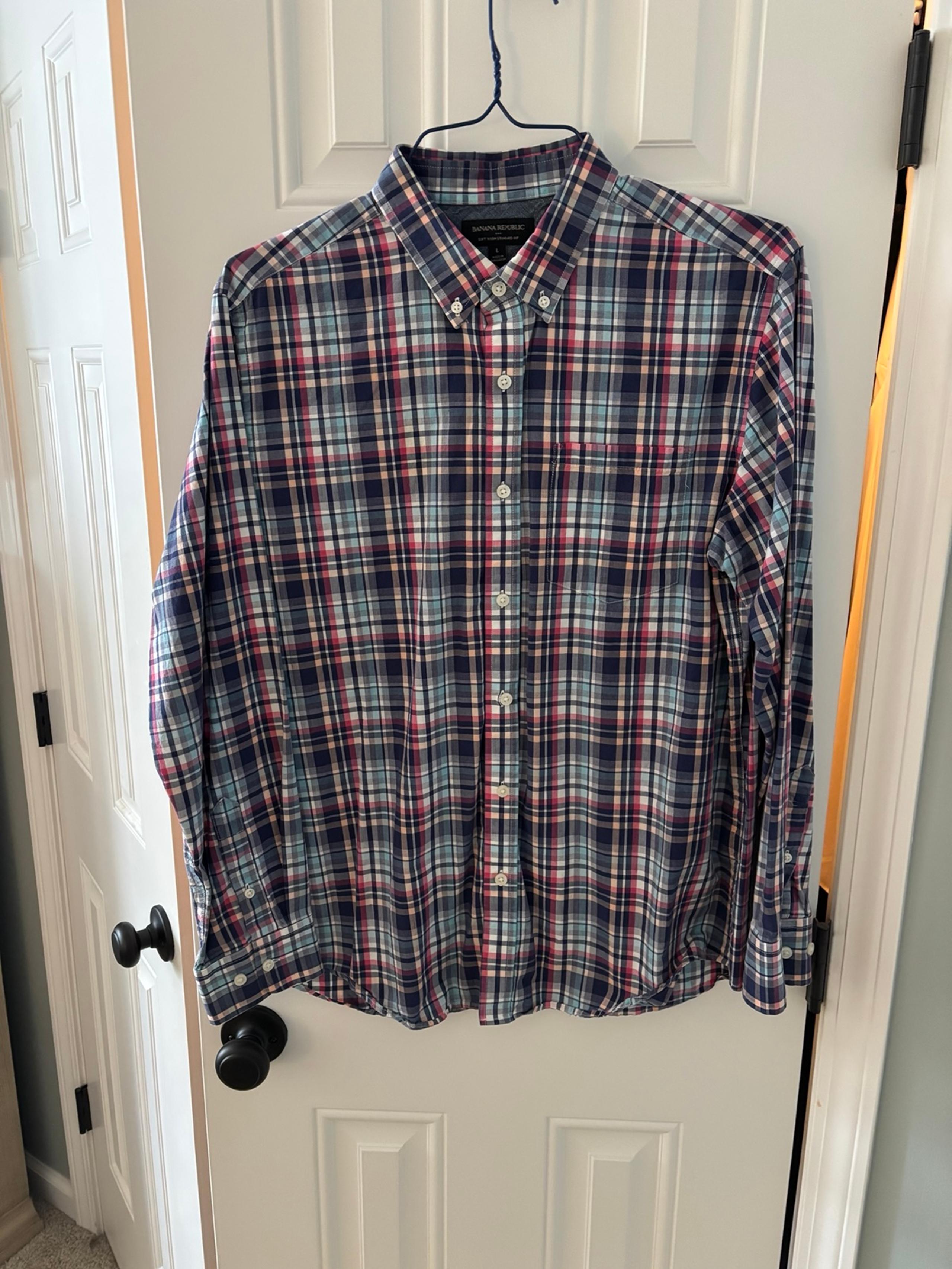 Banana Republic Plaid Men’s Button Up Shirt - Large - EUC