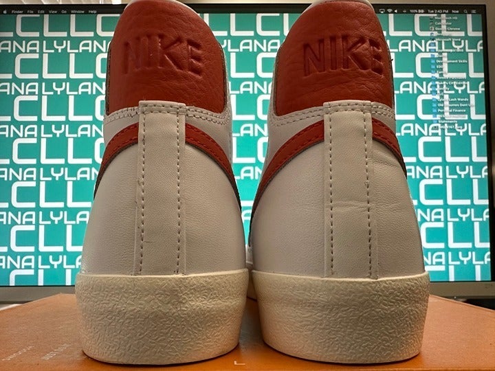 Nike Blazer Mid 77 Vintage Habanero hot Red Size 6.5 (W)